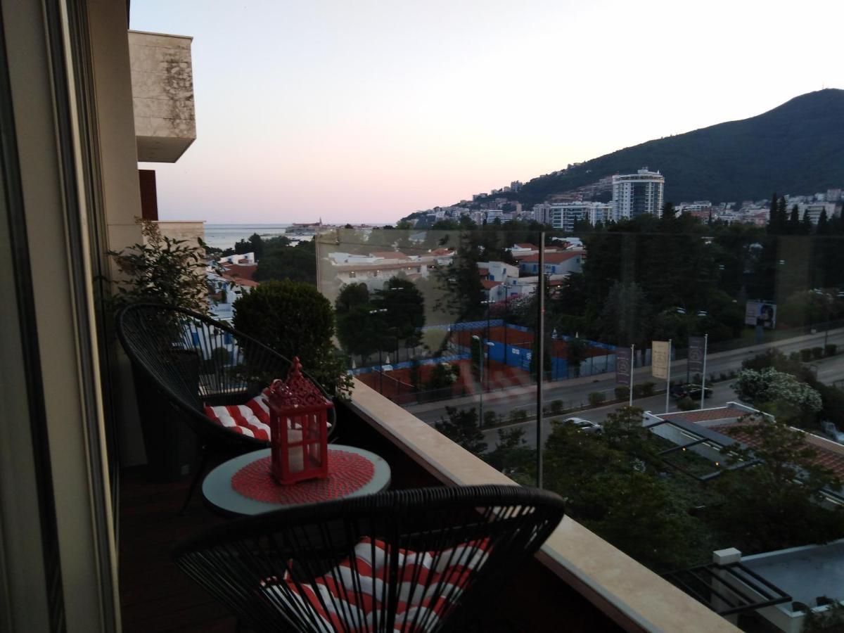 Red Lux Apartment บุดวา ภายนอก รูปภาพ