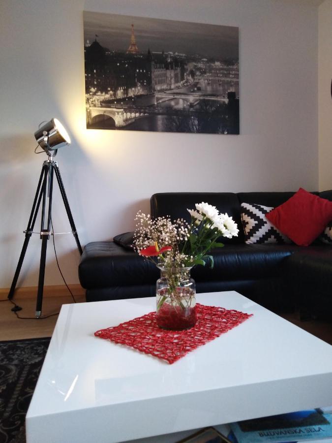 Red Lux Apartment บุดวา ภายนอก รูปภาพ