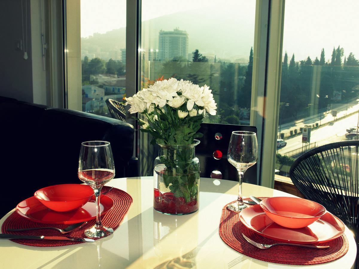Red Lux Apartment บุดวา ภายนอก รูปภาพ